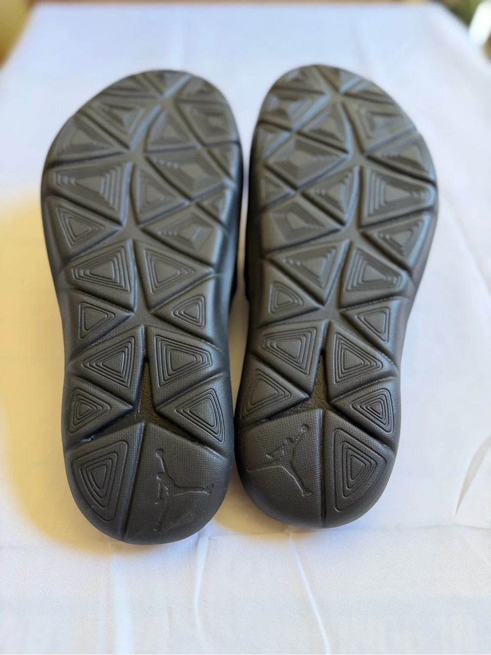 Jordan hydro 7 new in original box